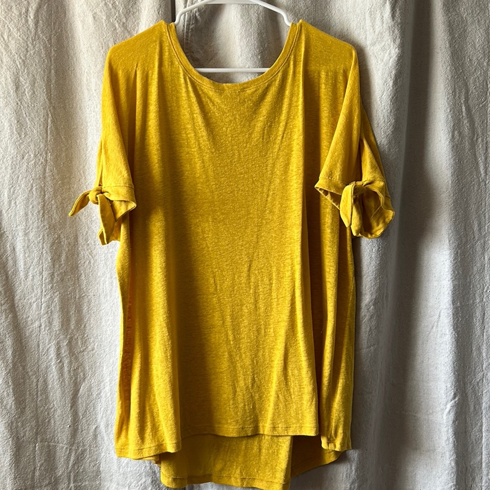 Bundle3&Save- 2X Yellow Lightweight Knit shirt Ava & Viv w/ Tie sleeves